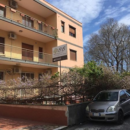 B&B Il Bagolaro Dell'EtnaSant'Agata Li Battiati エクステリア 写真