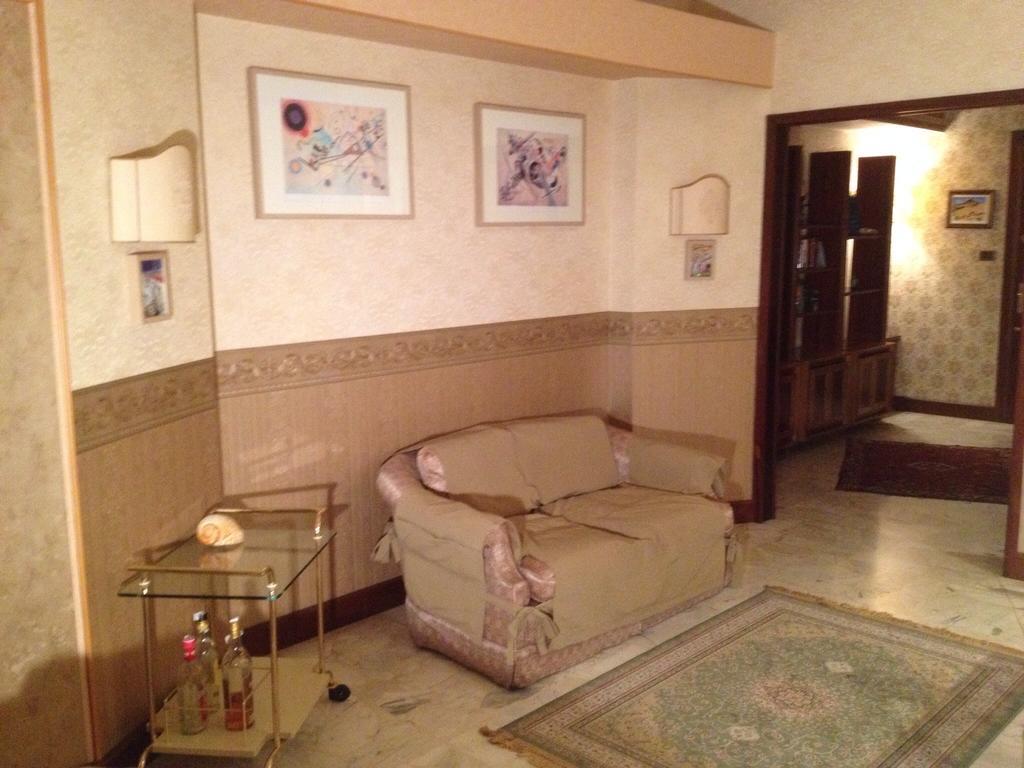 B&B Il Bagolaro Dell'EtnaSant'Agata Li Battiati エクステリア 写真